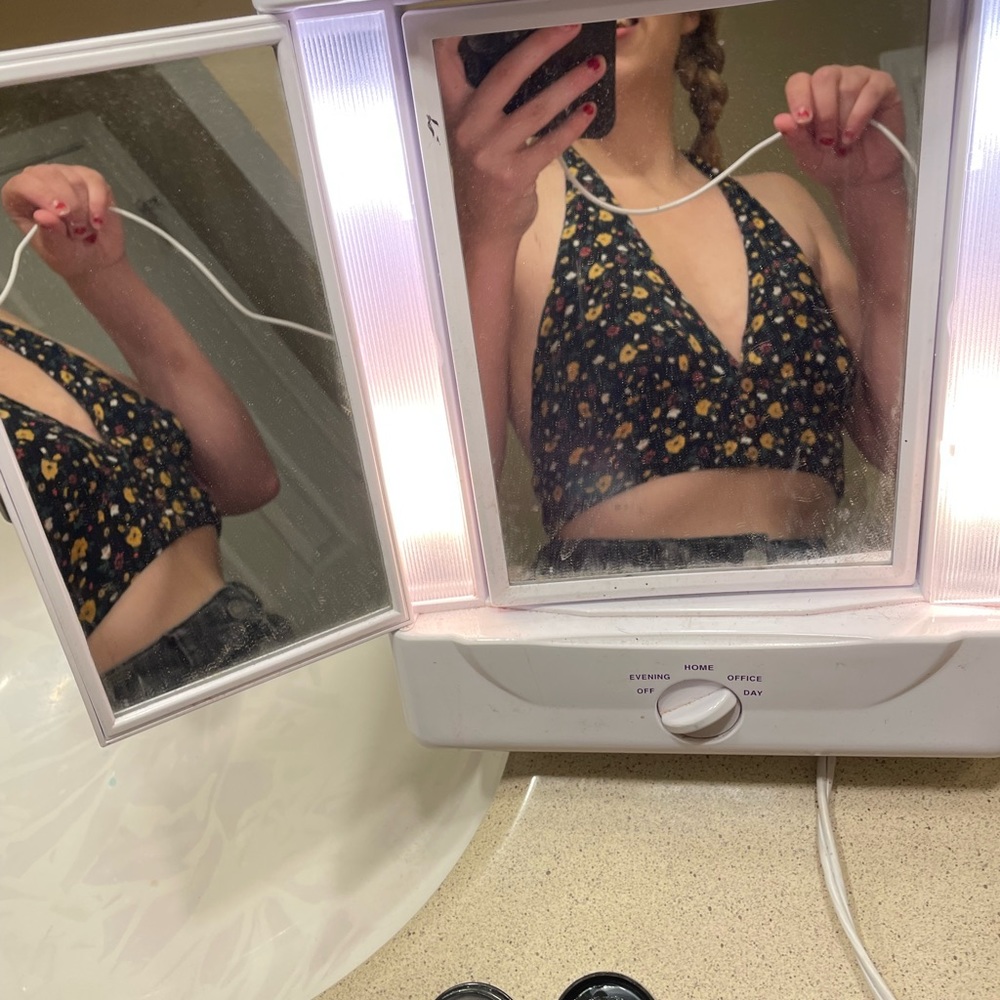 Medium Floral